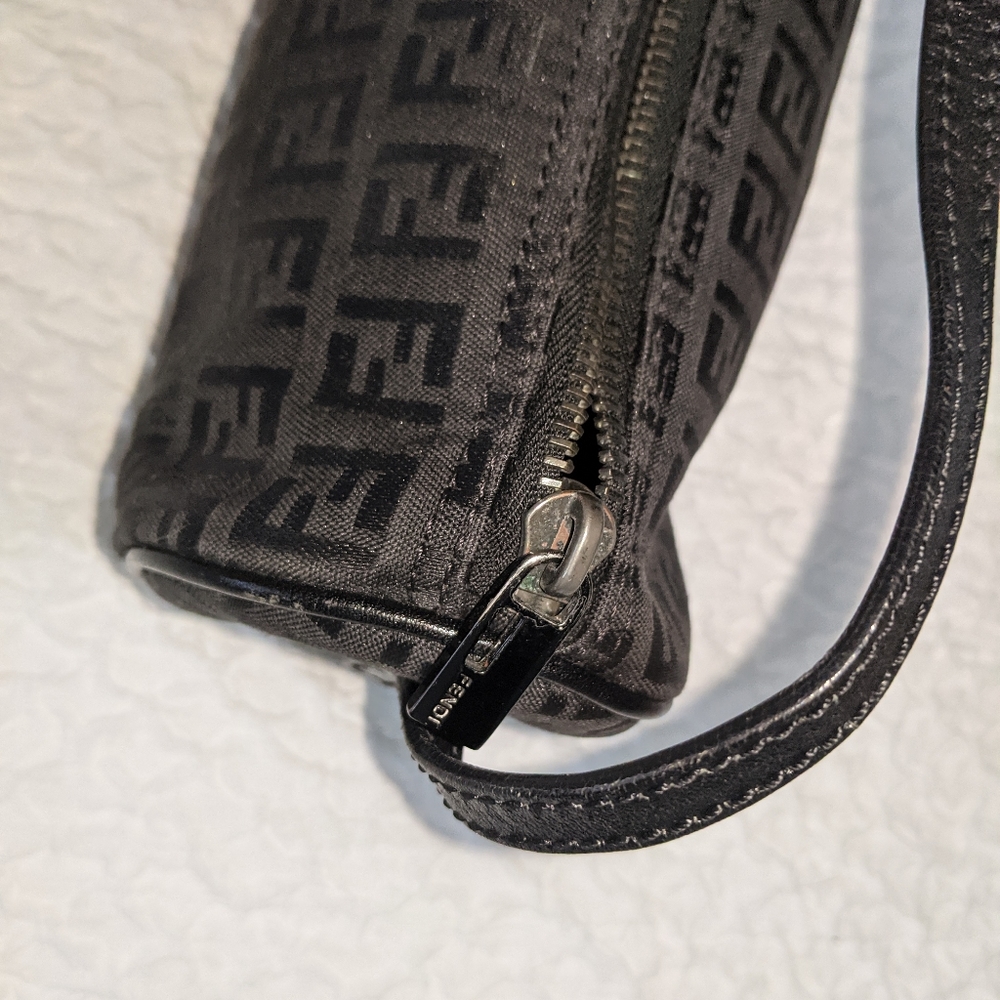 Fendi - Picture 7 of 7